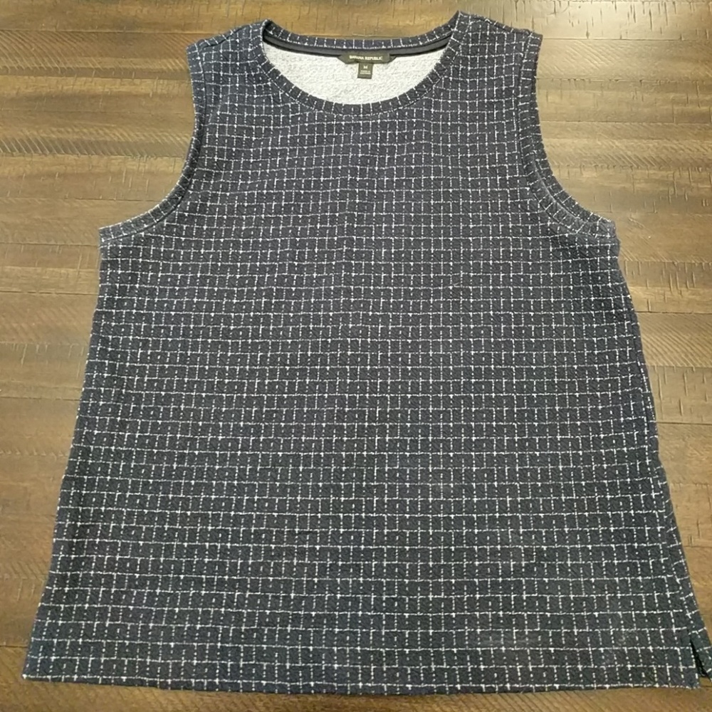 Sleeveless shirt blue